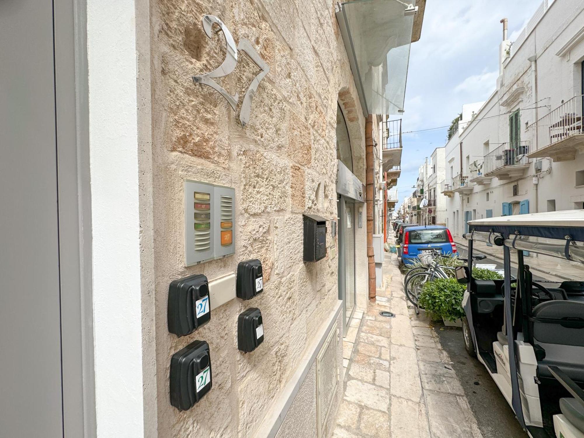 Vingt Sept Bed & Breakfast Polignano a Mare Exterior photo