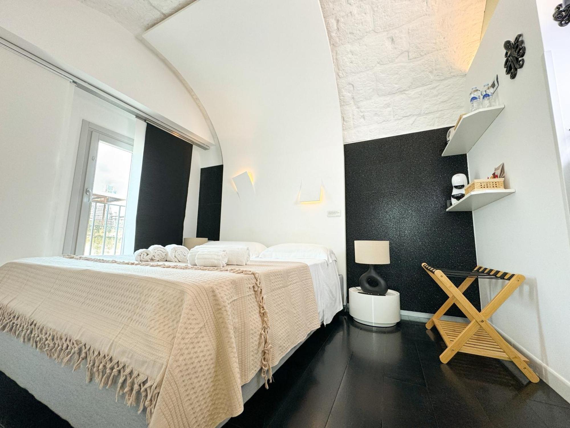Vingt Sept Bed & Breakfast Polignano a Mare Exterior photo